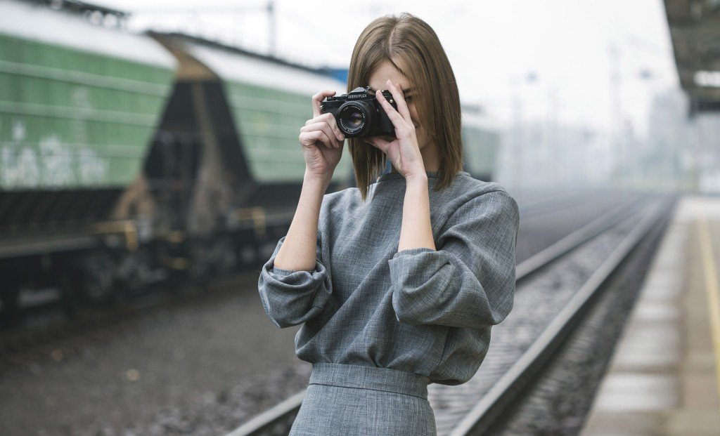 Photogenic Girls: Whats Their Biggest Secret In Blog / Instagram Photos